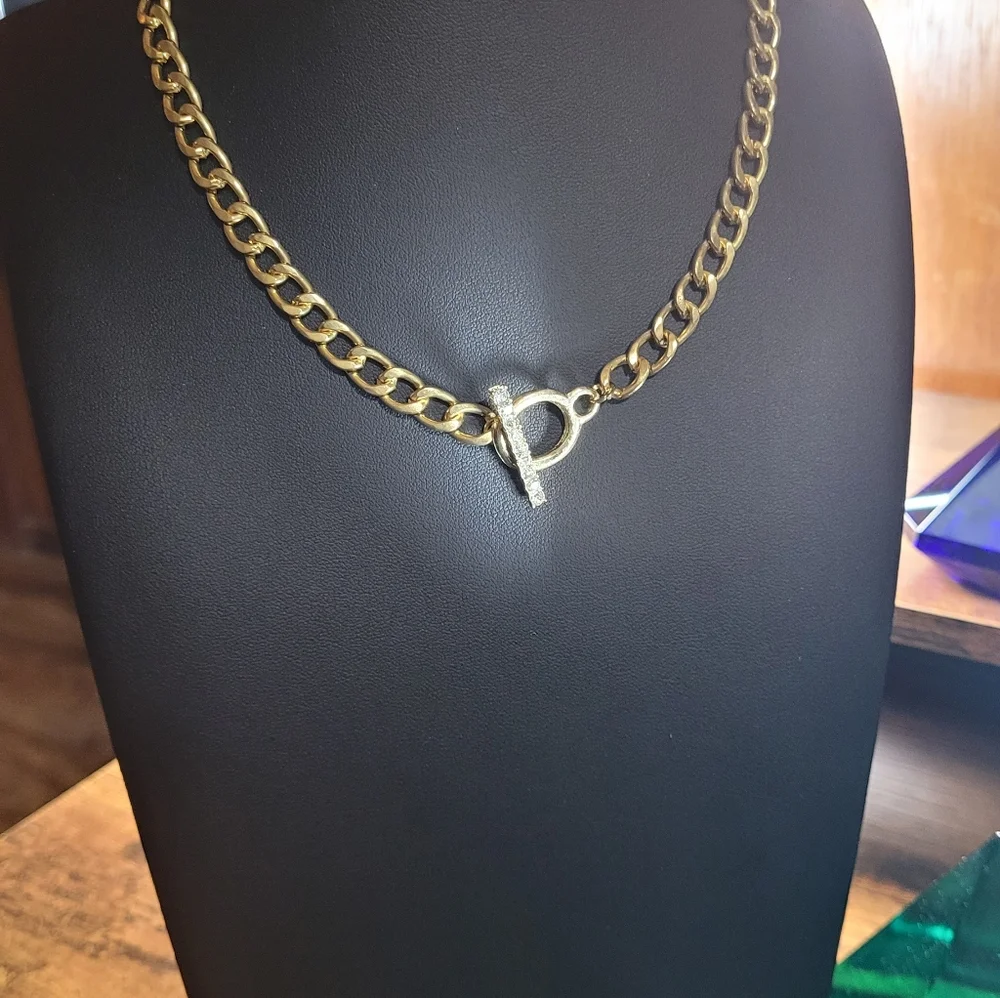 Gold Chunky Chain Link Necklace - Picture 7 of 11